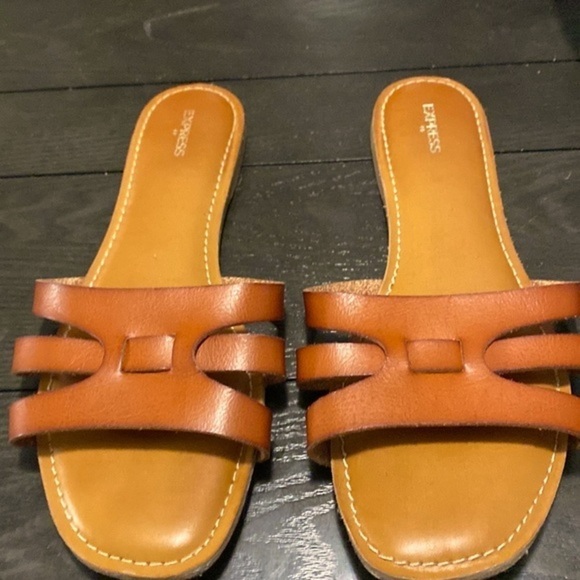 Express Sandals - Picture 2 of 2